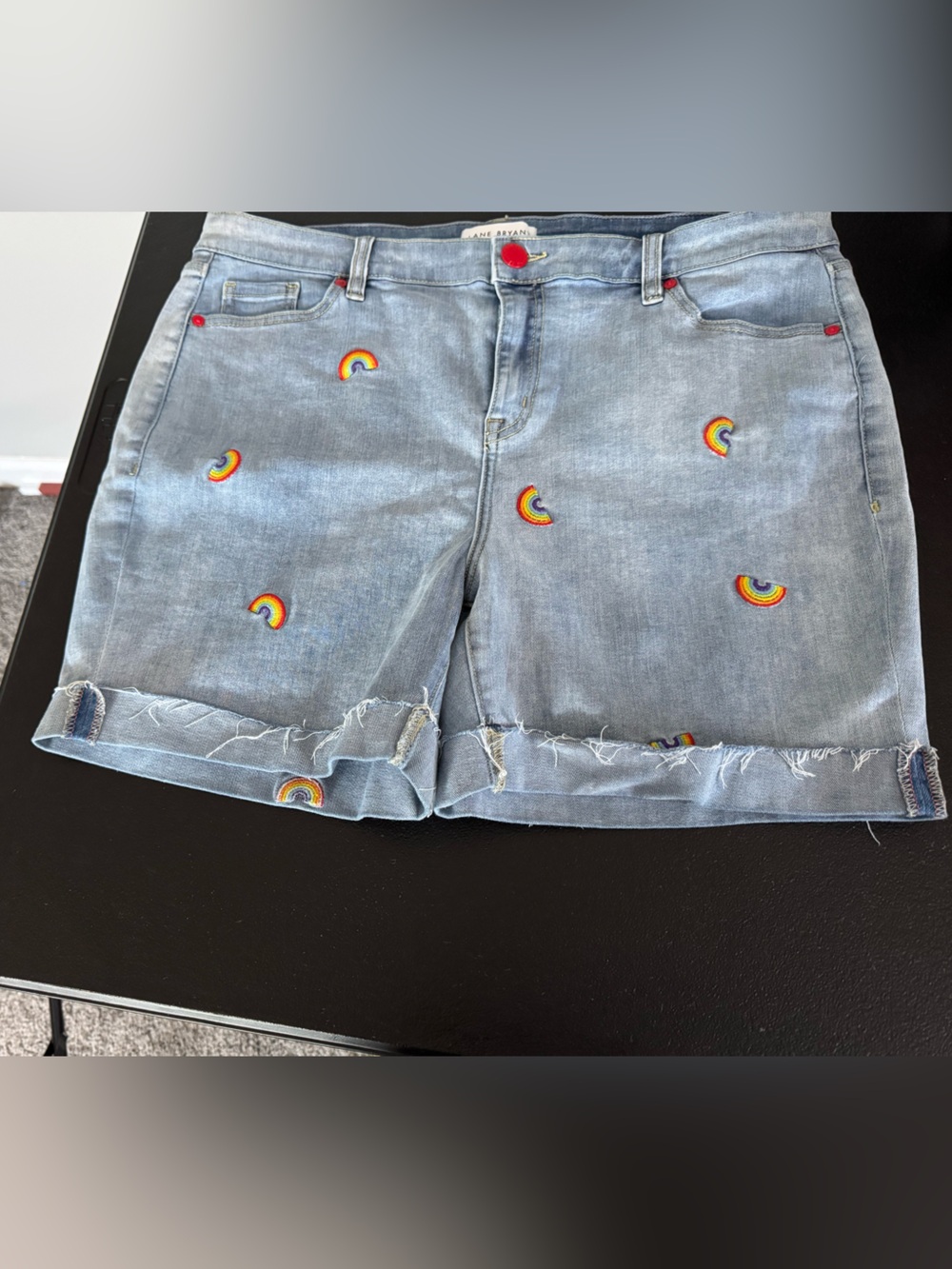 Lane Bryant Size 12 Rainbow Embroidered Denim Shorts Light Wash Cut-Off Jorts